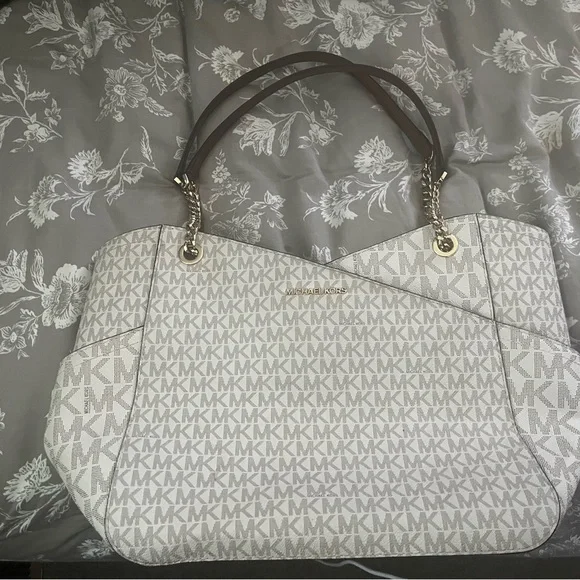 Michael Kors Monogram White and Gray Tote - Picture 3 of 3